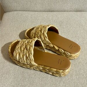 Women’s platform sandals